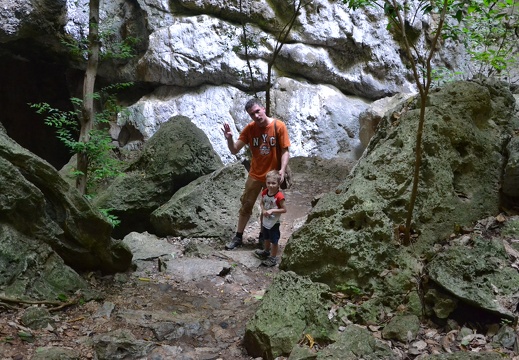 Prayanakhon Cave 003