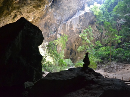 Prayanakhon Cave 007