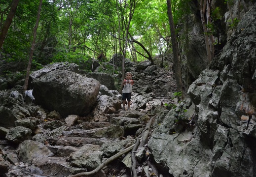 Prayanakhon Cave 015