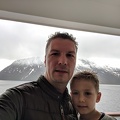 Neuschnee im Fjord nach Tromsö